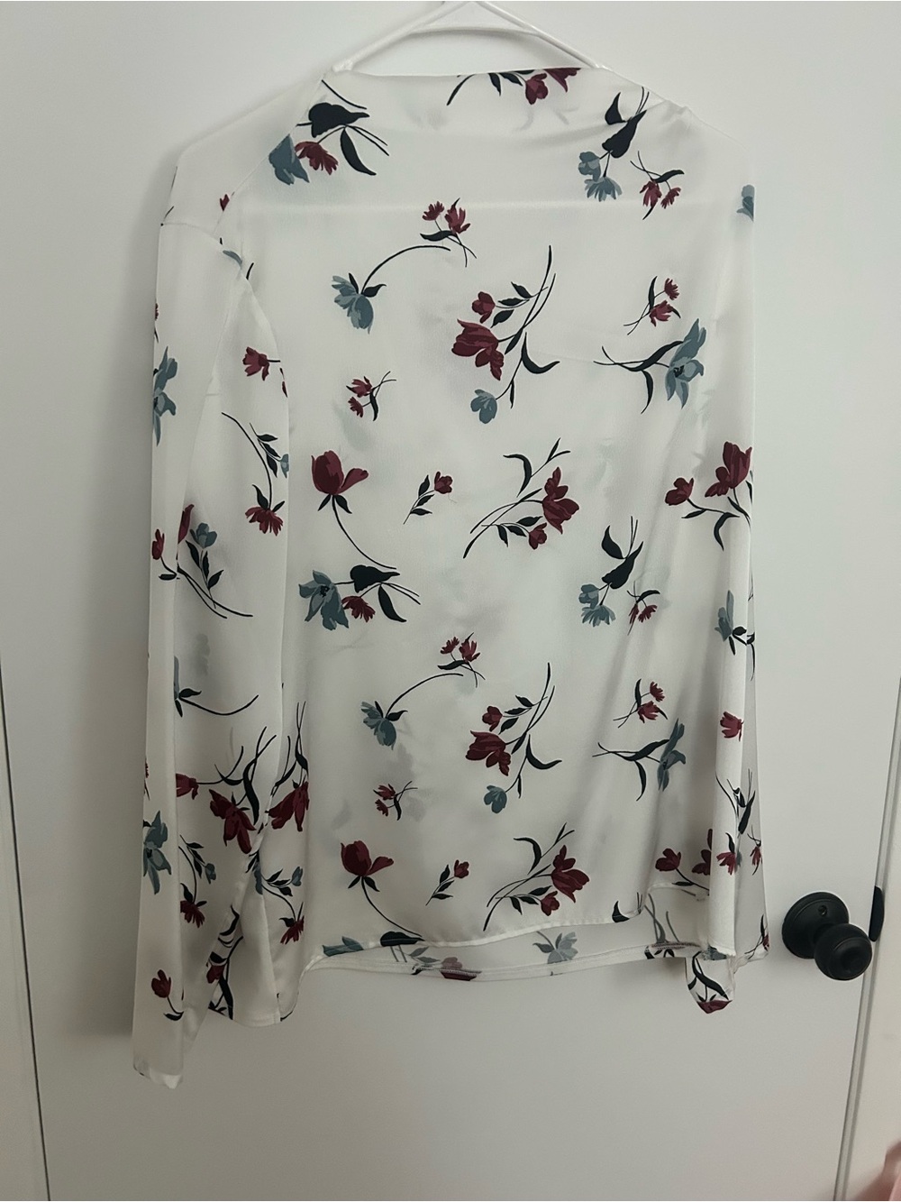 Ann Taylor Factory White Floral Blouse with Red and Blue Flowers
